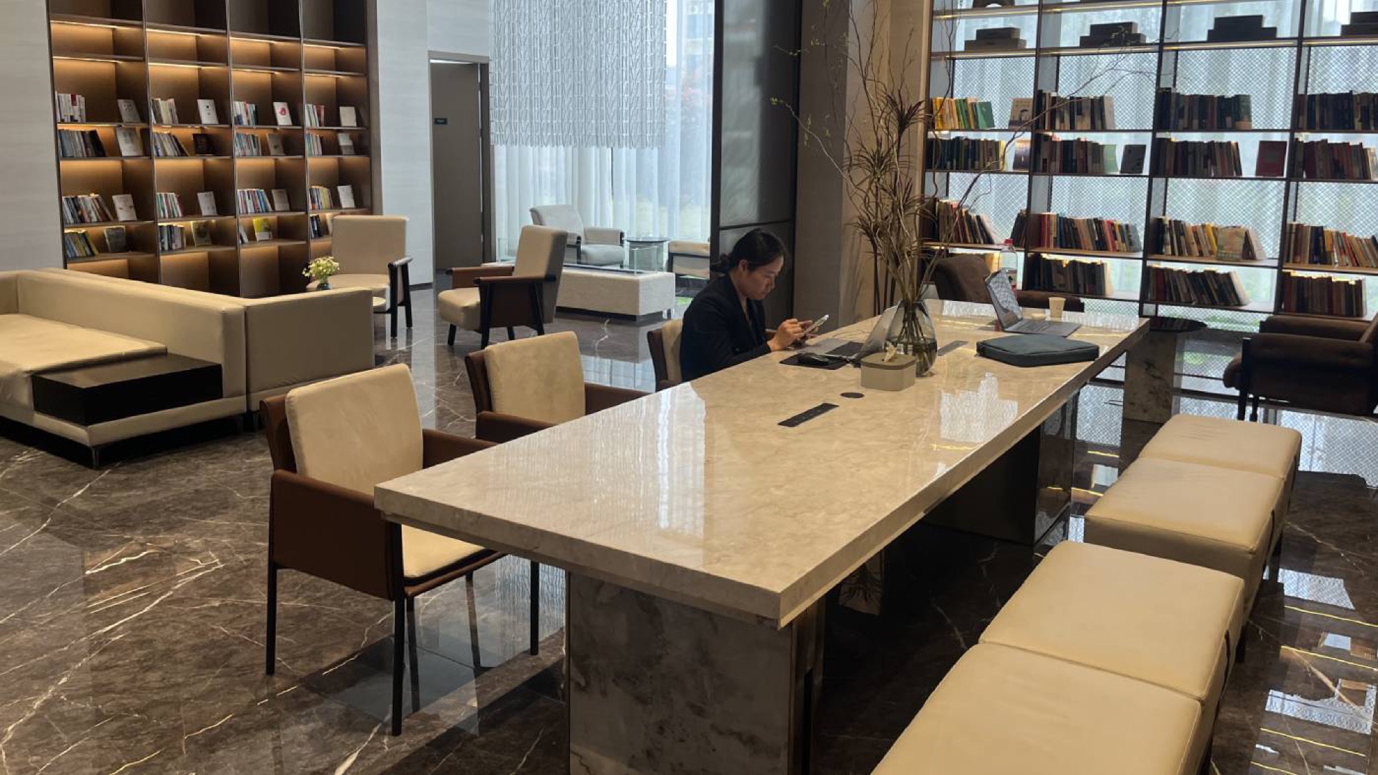 Coworking area at the Atour Mountain Ropeway Tianmenju. One of the largest I encountered and a peaceful base for several days.