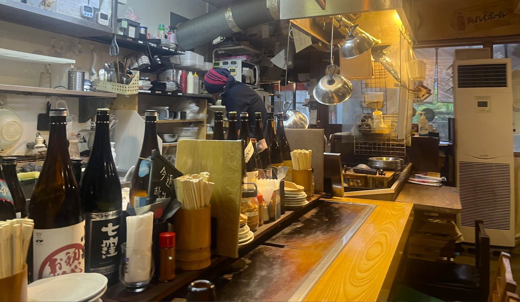A typical Izakaya restaurant. This was one of my favourite dining experiences in the whole trip '与那原居酒屋 まる匠' in Okinawa.