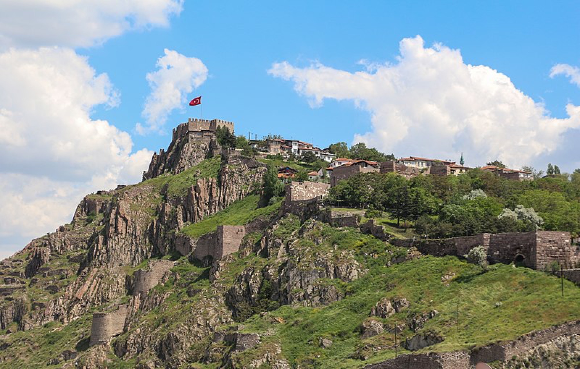 Walk up to Ankara Castle