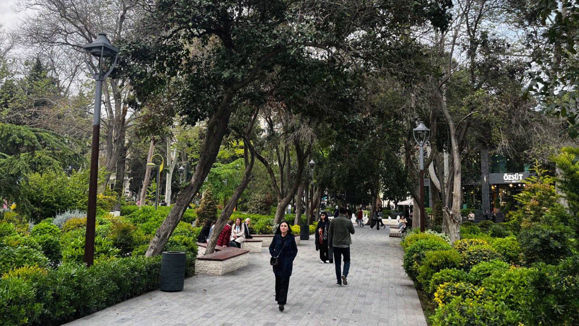 The core of the city centre is home to a number of beautifully assembled green parks, with Khagani Gardens, named after the 12th-century Azerbaijani poet Khagani Shirvani, appearing a particular favourite of locals throughout the evenings and weekends.
