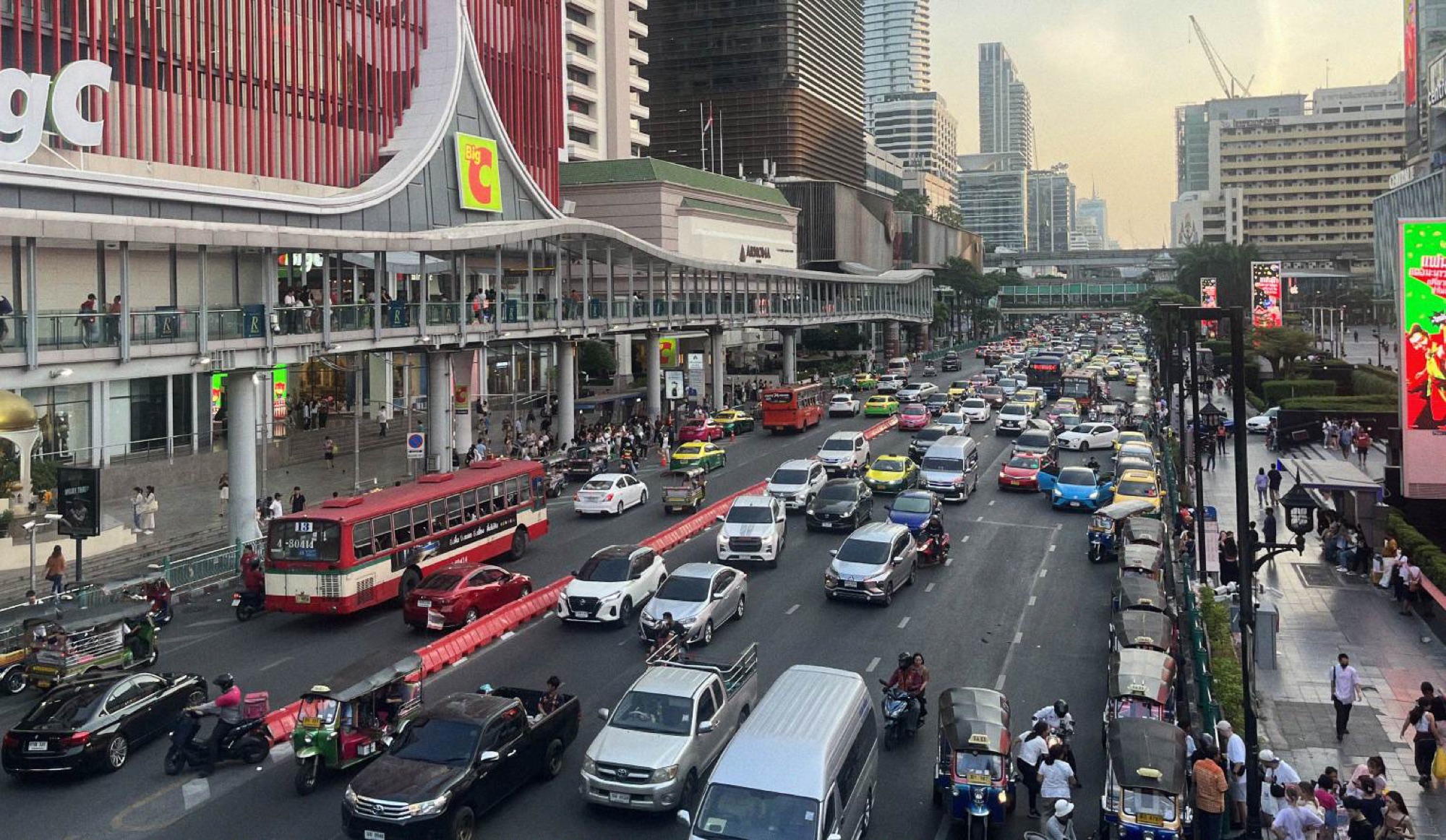 Whilst the entire city is a constant hive of activity, the area surrounding CentralWorld is particuarly busy, acting as a hub for both business and retail.
