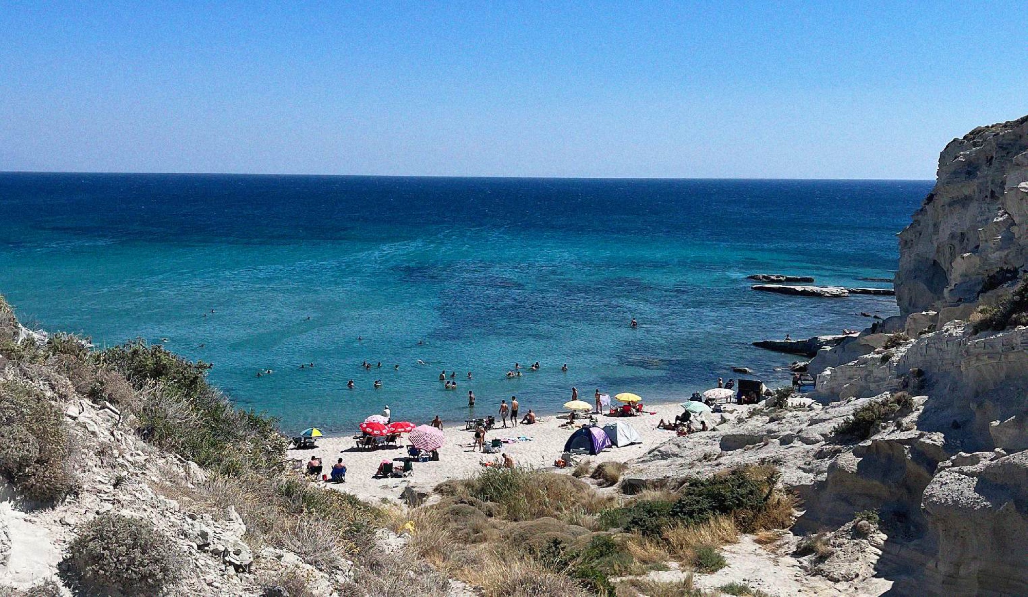 Beaches at Alaçatı & Çeşme are easily reachable from Izmir, around an hours drive from the city centre.