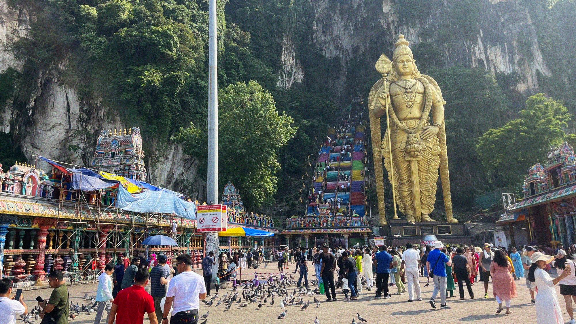 Visit Batu Caves