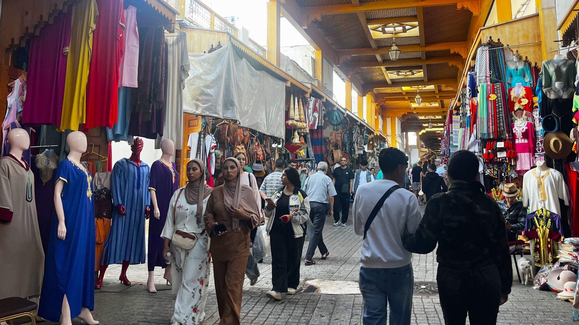 The Old Market sits at the entrance to the medina and serves as the main gateway between the colonial ville nouvelle and the historic quarter. Expect to find a healthy mix of both locals and tourists searching for a variety of local produce, with textiles, spices and various raw butchered meats displayed in the shopfronts.