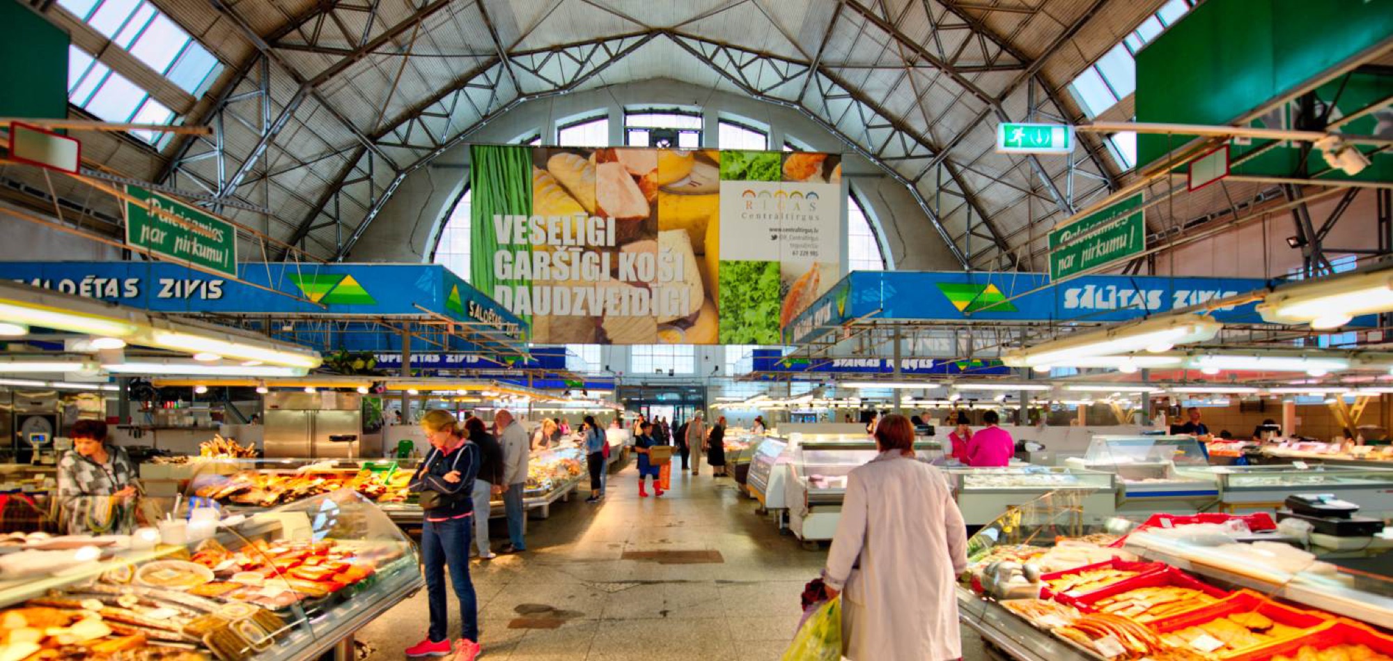 Get lunch at the Central Market